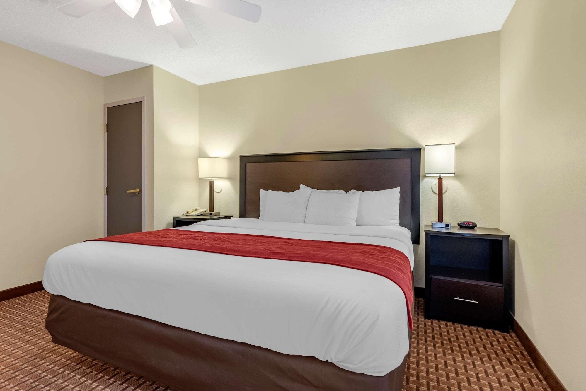 Comfort Inn & Suites Warsaw Near Us-30 Dış mekan fotoğraf