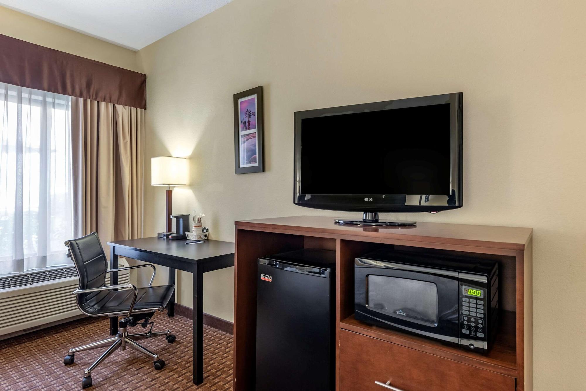Comfort Inn & Suites Warsaw Near Us-30 Dış mekan fotoğraf