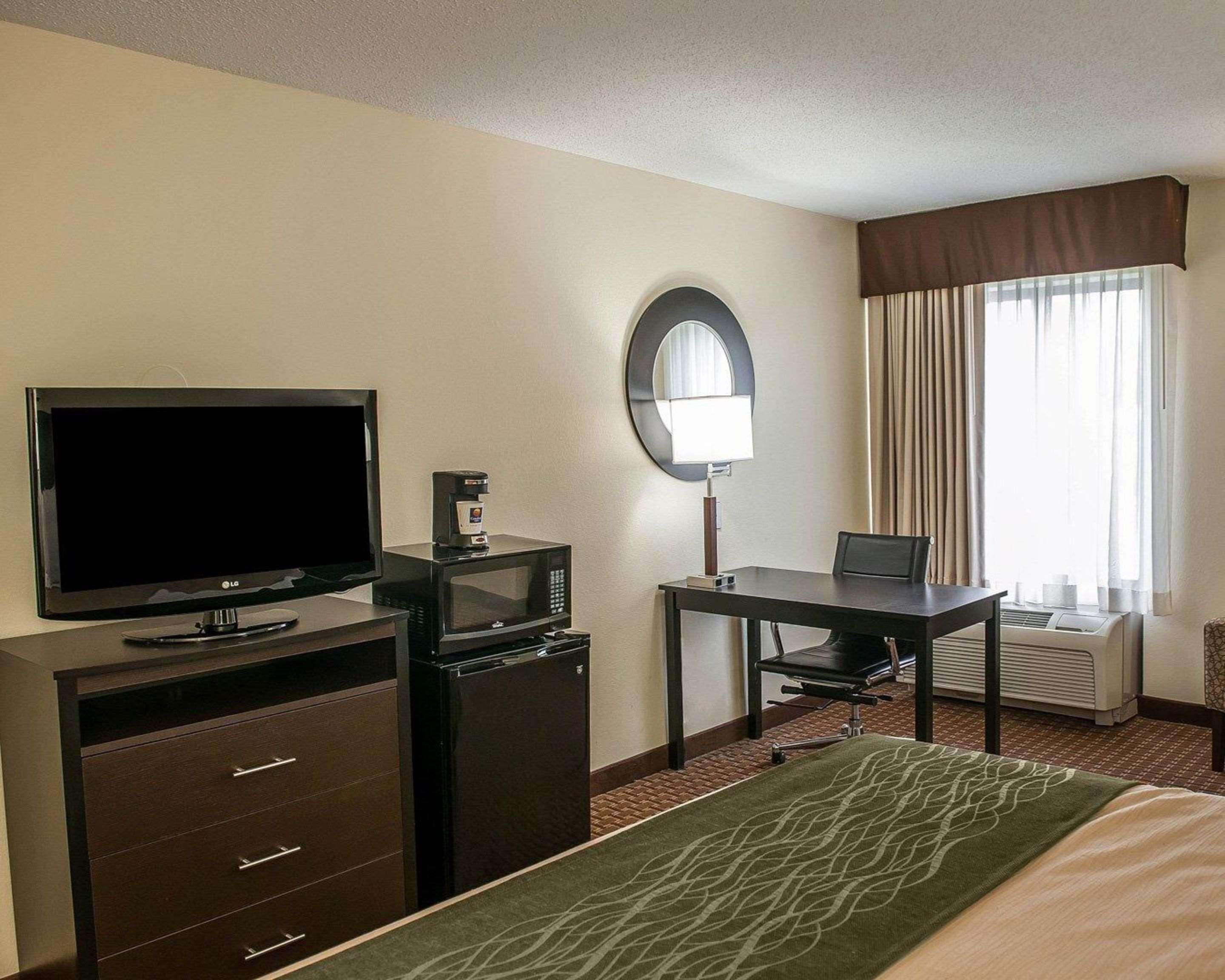 Comfort Inn & Suites Warsaw Near Us-30 Dış mekan fotoğraf