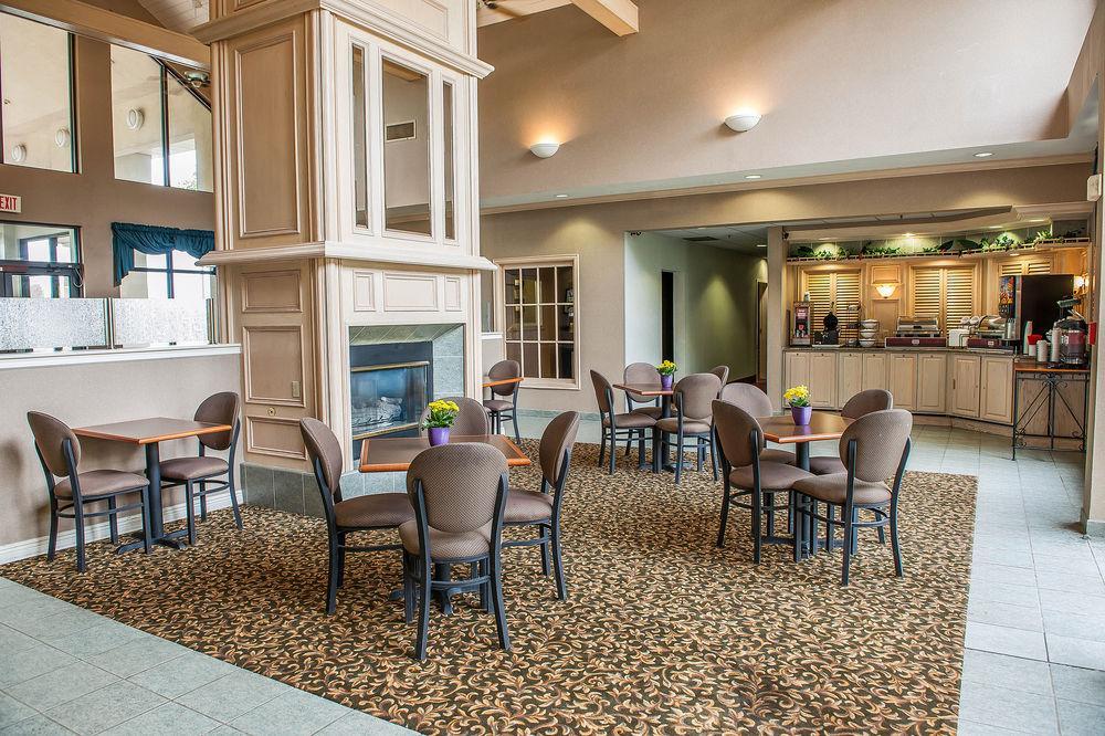 Comfort Inn & Suites Warsaw Near Us-30 Dış mekan fotoğraf