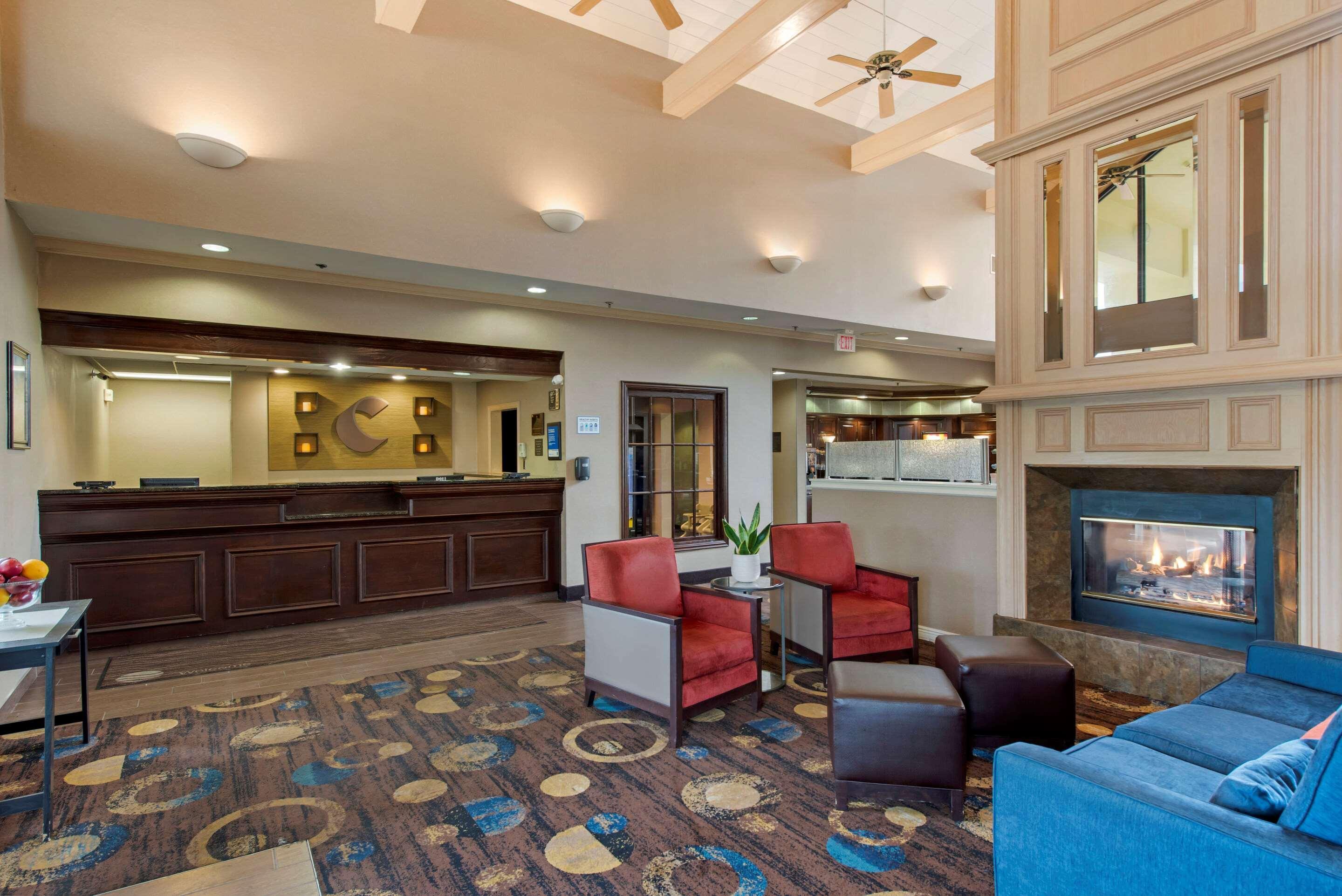 Comfort Inn & Suites Warsaw Near Us-30 Dış mekan fotoğraf