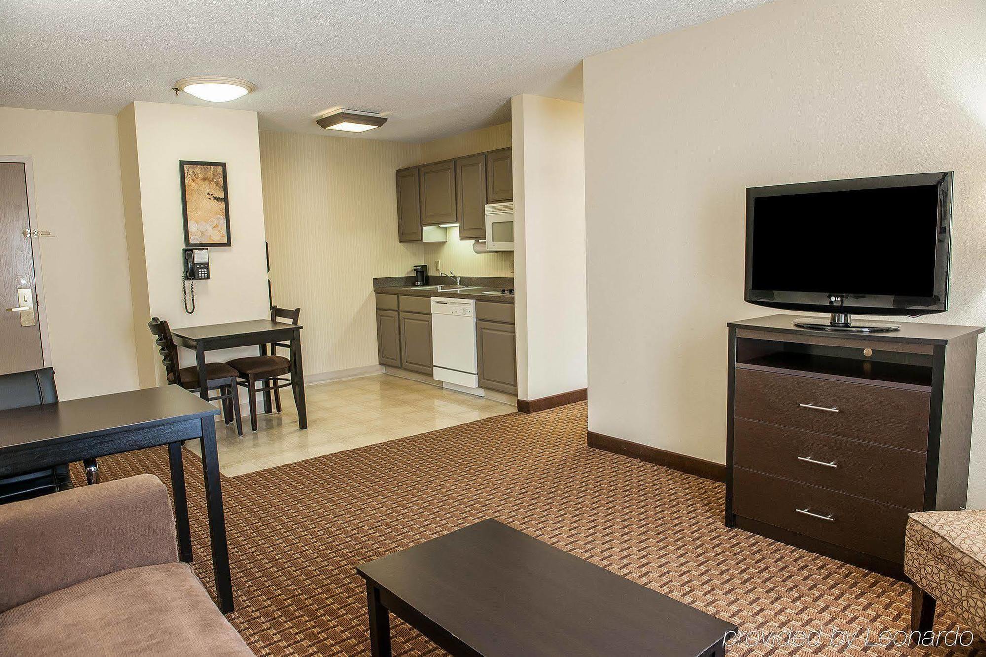 Comfort Inn & Suites Warsaw Near Us-30 Dış mekan fotoğraf