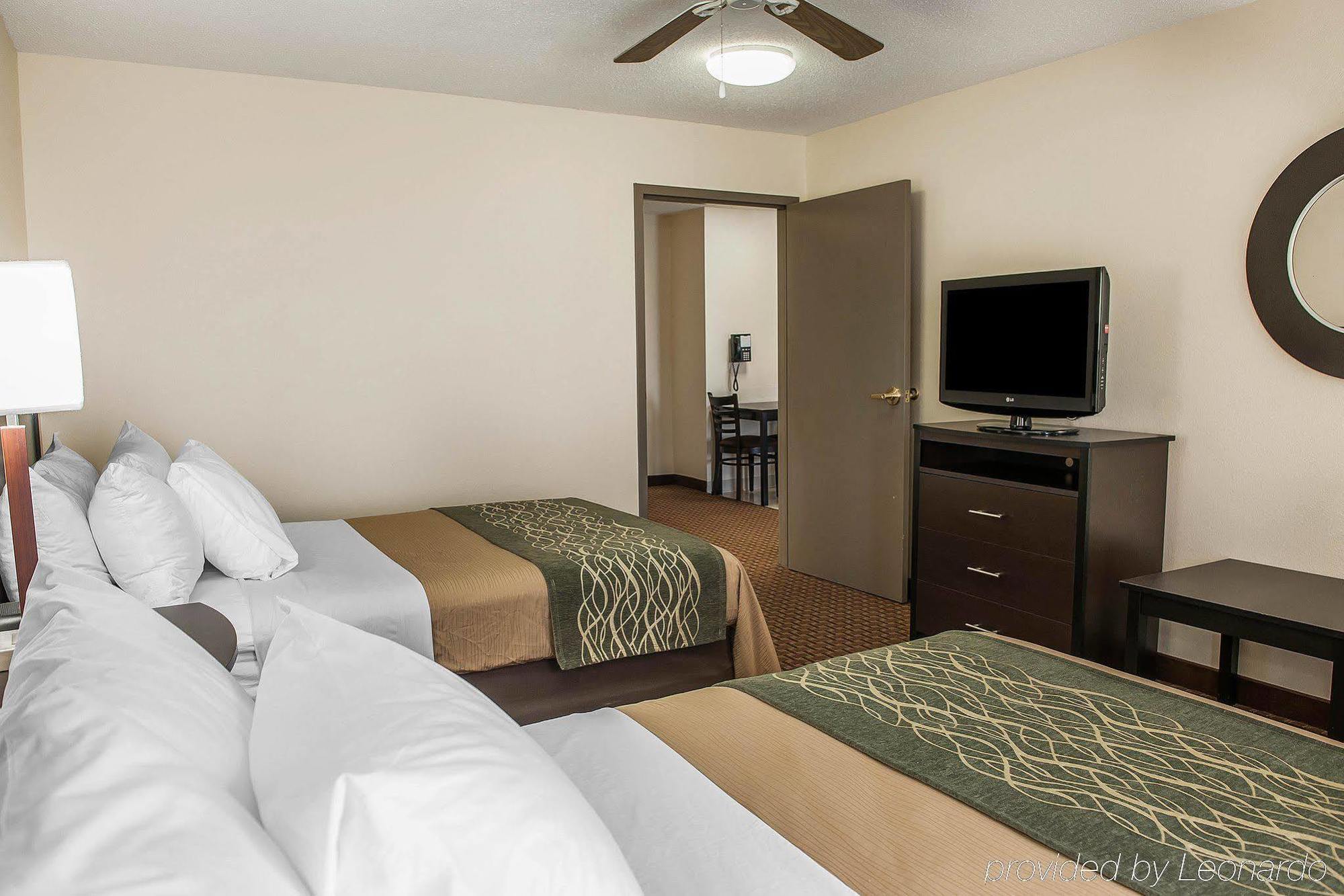 Comfort Inn & Suites Warsaw Near Us-30 Dış mekan fotoğraf