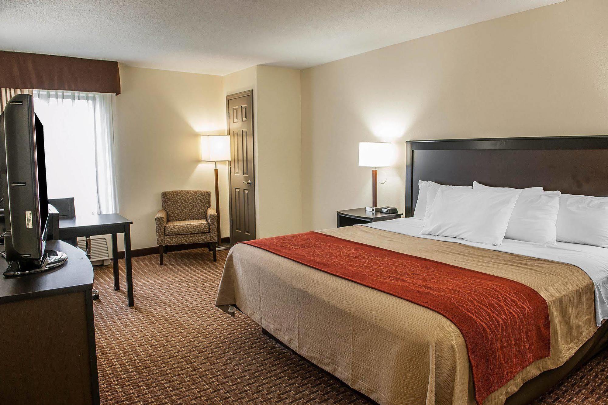 Comfort Inn & Suites Warsaw Near Us-30 Dış mekan fotoğraf