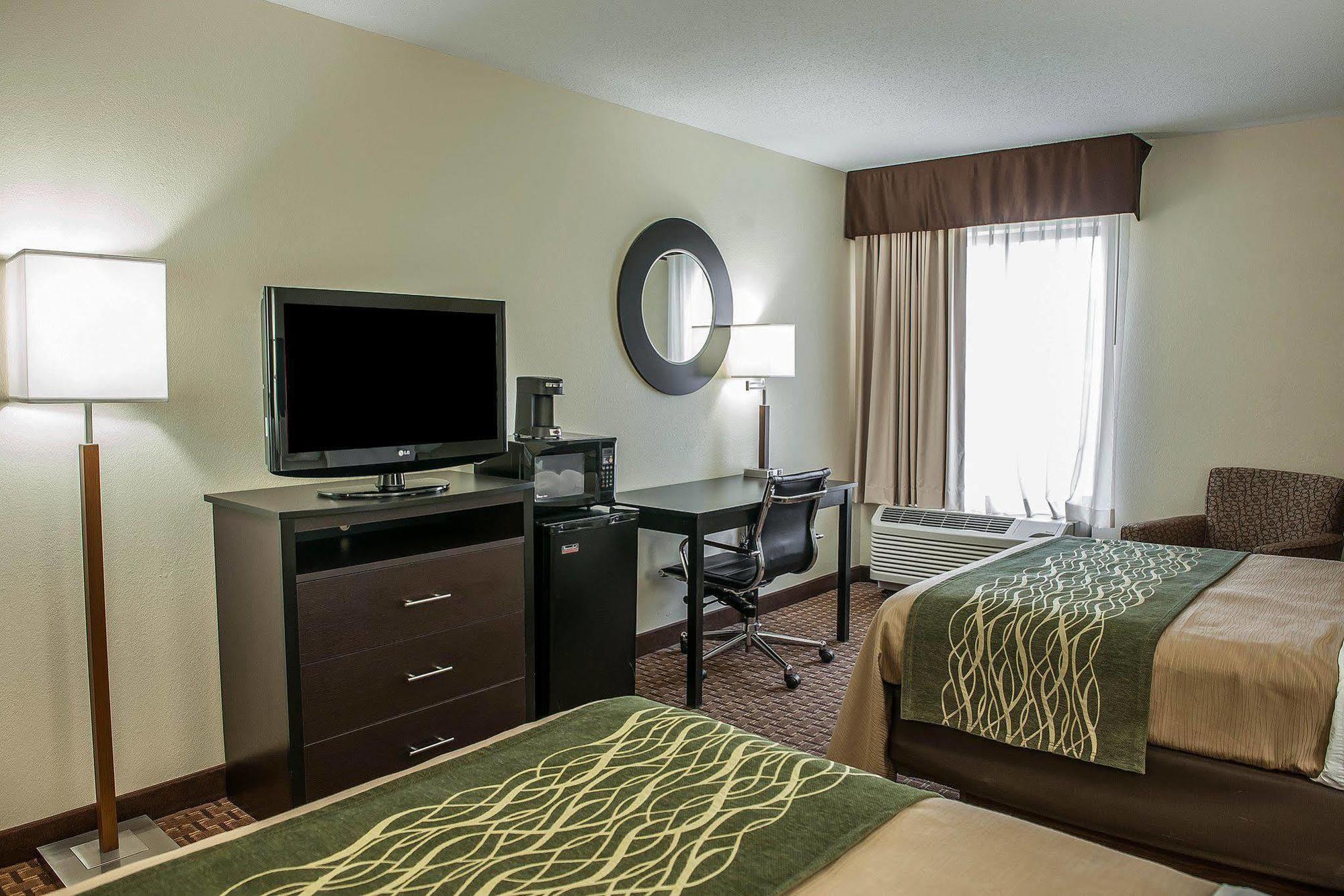 Comfort Inn & Suites Warsaw Near Us-30 Dış mekan fotoğraf